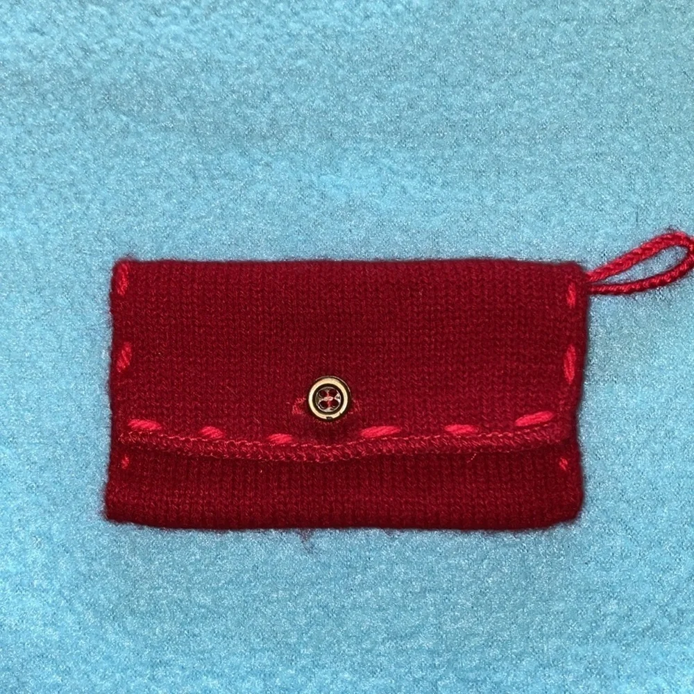 Starbucks vintage embellished cardholder, vintage Hawaii 2004, Winter 2008 cards